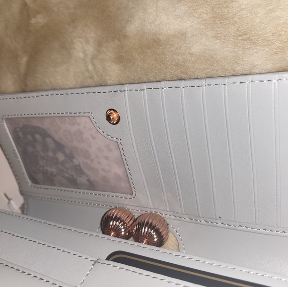 Ted Baker London Patent Leather Bobble Wallet - Picture 3 of 11